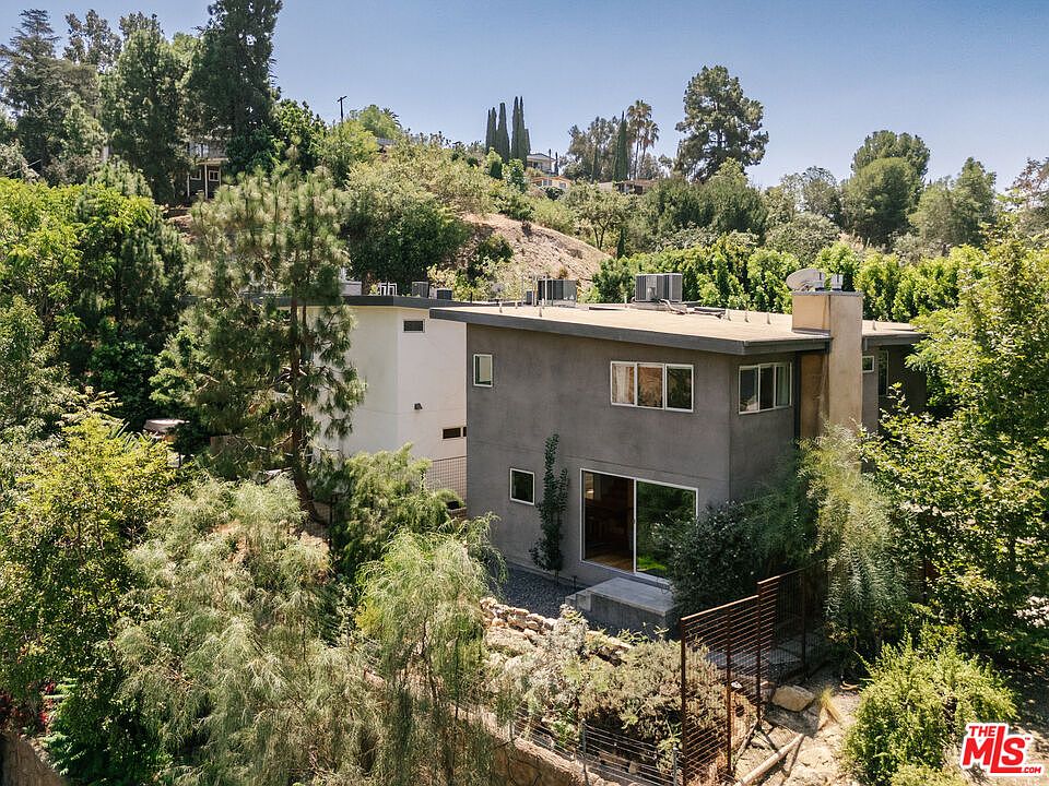 Architectural 3-Bedroom Above Montecito Heights in Montecito Heights